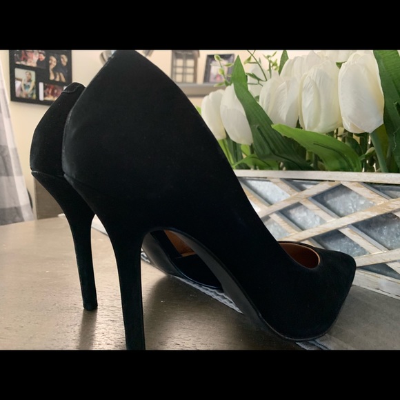 Black Steven Madden Heels - Picture 7 of 7